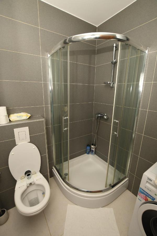Sky Way Studio Apartment Sarajevo Ngoại thất bức ảnh
